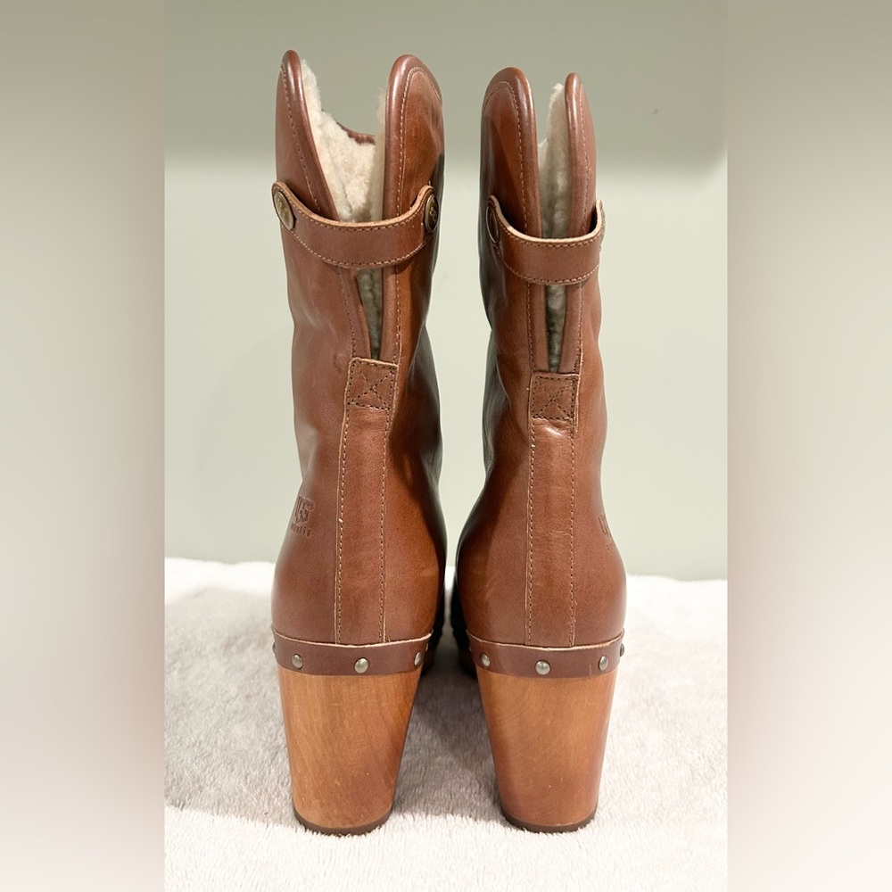 UGG Australia Leather Shearling Clog Boots Wooden Heel Platform Near New Size 8 - Picture 6 of 14